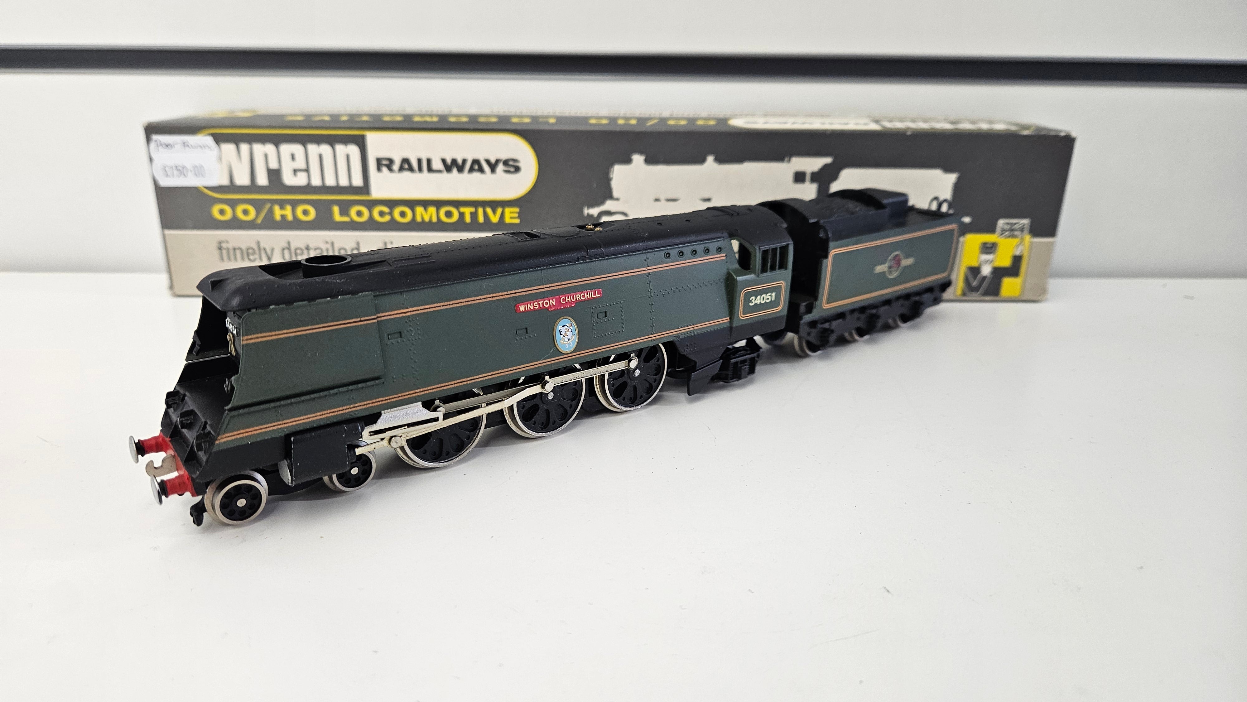 Wrenn W2265 Winston Churchill BR Green, Boxed, Poor Runner