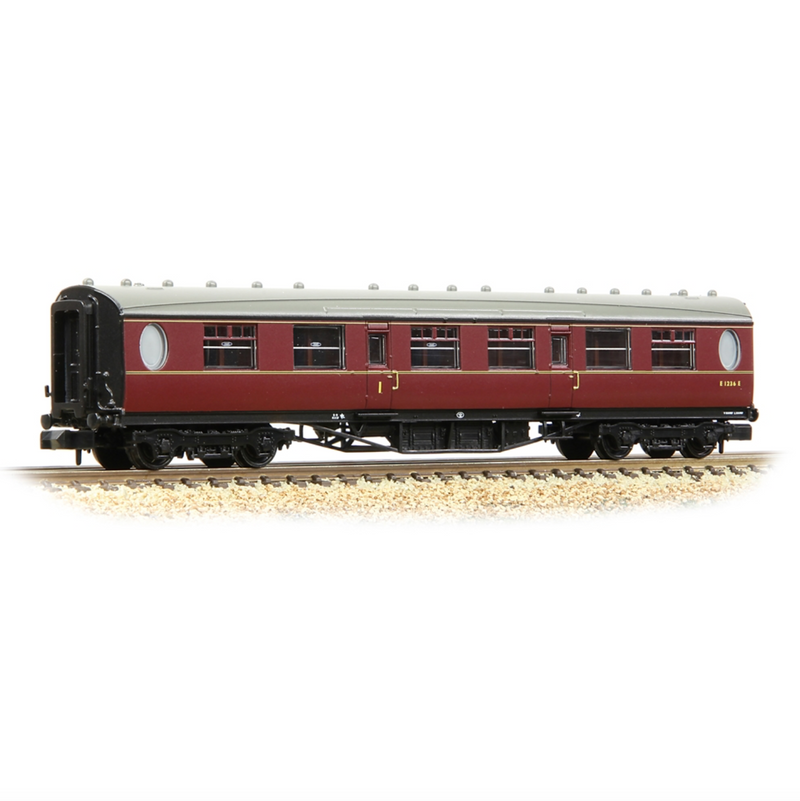 Graham Farish N LNER Thompson Composite Corridor BR Maroon - 376-227