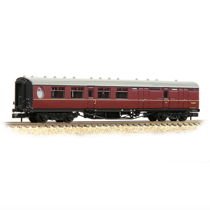 Graham Farish N LNER Thompson Brake Second Corridor BR Maroon - 376-277