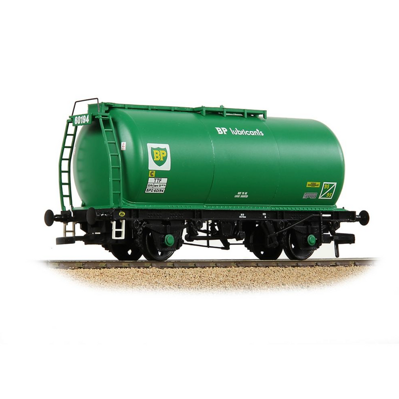 Bachmann OO BR 45T TTF Tank Wagon BP Lubricants Green - 37-590