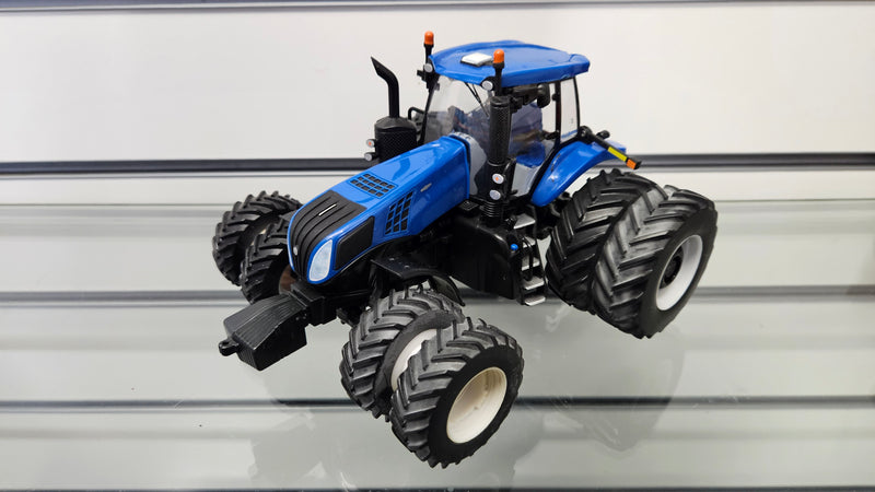 Ertl 1:32 CNH Industrial Genesis, Unboxed