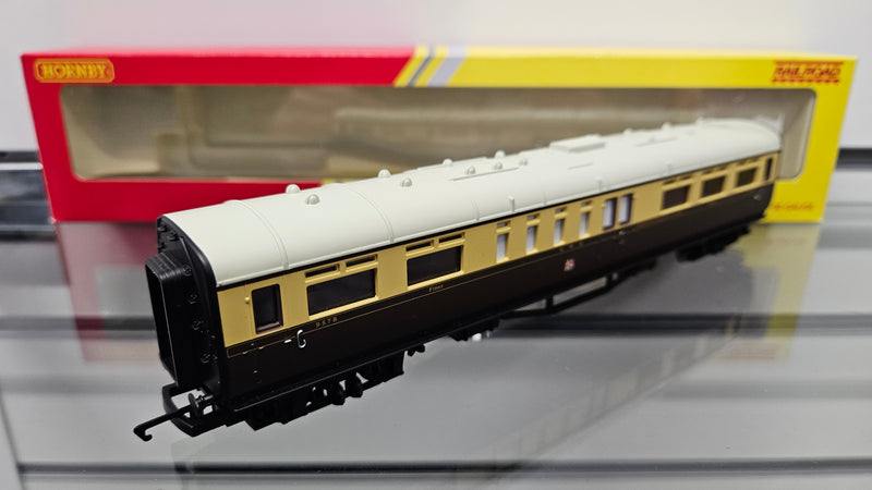 Hornby 9578 GWR Restaurant Coach, Boxed