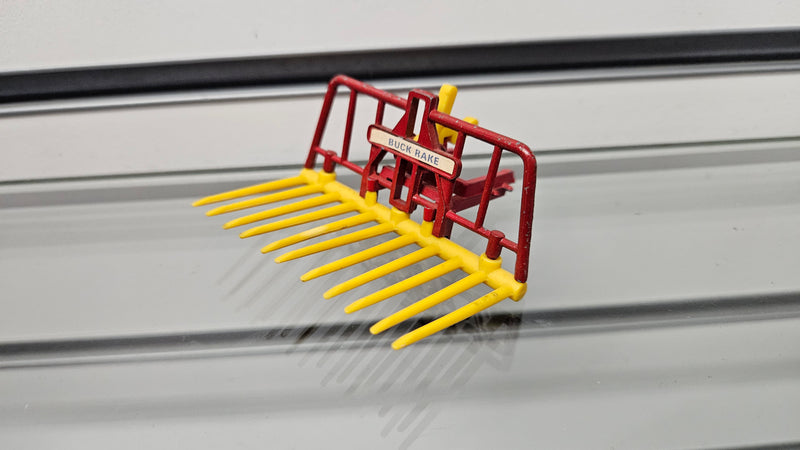 Britains 1:32 Buck Rake, Unboxed