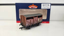 Bachmann 37-712C 8 Ton Cattle Wagon BR Bauxite Weathered, Boxed