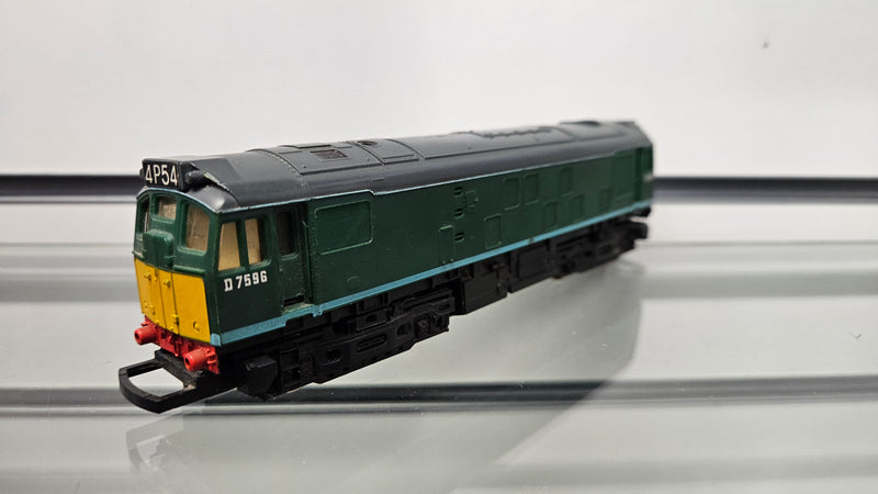 Hornby Class 25 D7596 BR Green Diesel, Unboxed, Missing Buffers, Poor Runner