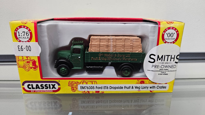Classix EM76305 Ford Thames Fruit & Veg Lorry, Boxed