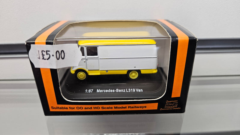 Gaugemaster GM300 Mercedes Benz LKW L319, Boxed