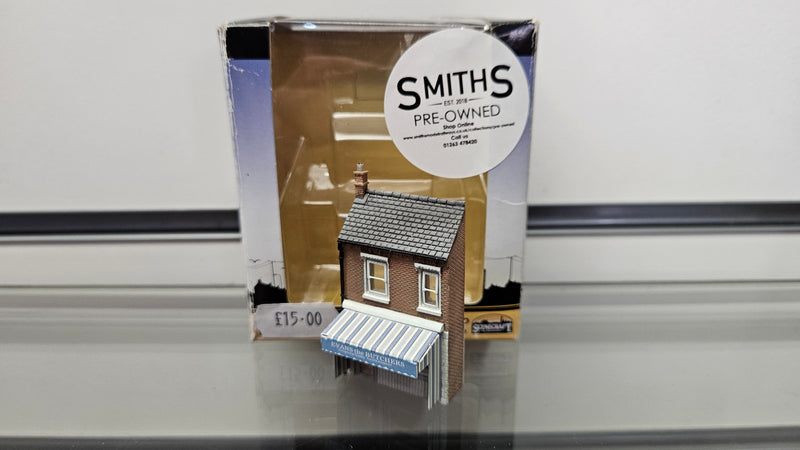 Graham Farish 42-209 Low Relief Butchers Shop, Boxed
