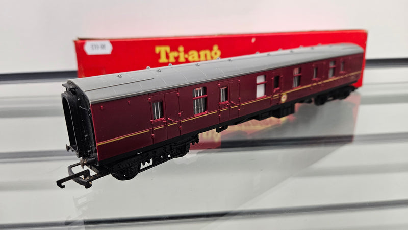 Tri-ang R425 Full Brake Parcels Coach Maroon, Boxed, Slight Damage To One Side