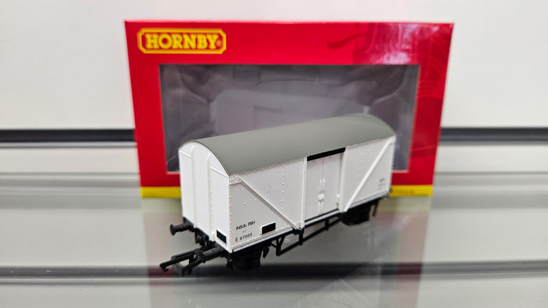Hornby R6638A 12T Fish Van E87005, Boxed