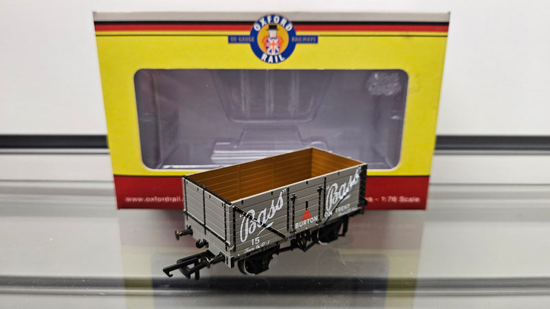 Oxford Rail OR76MW7033 7 Plank Mineral Wagon Bass Burton on Trent No.15, Boxed