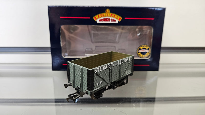 Bachmann 37-150 8 Plank Wagon Stewarts & Lloyds LTD, Boxed