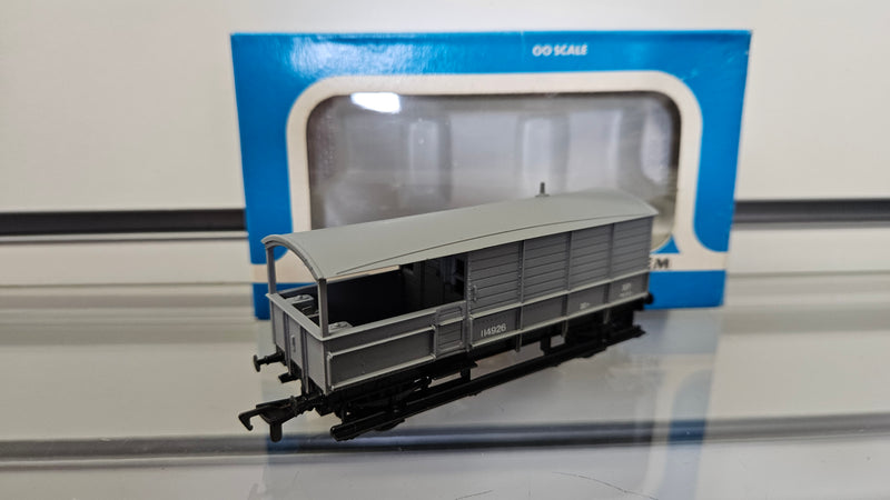 Airfix 54360-6 BR 20T Guards Van, Boxed