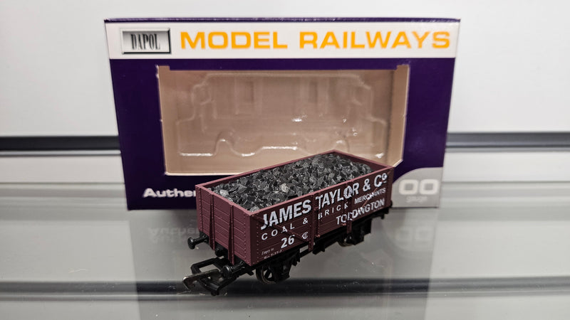 Dapol OO James Taylor & Co. No.26 Plank Wagon, Boxed