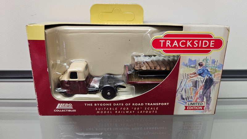 Trackside DG148014 Scammell Scarab Flatbed Trailer & Sack Load Robsons of Carlisle, Boxed