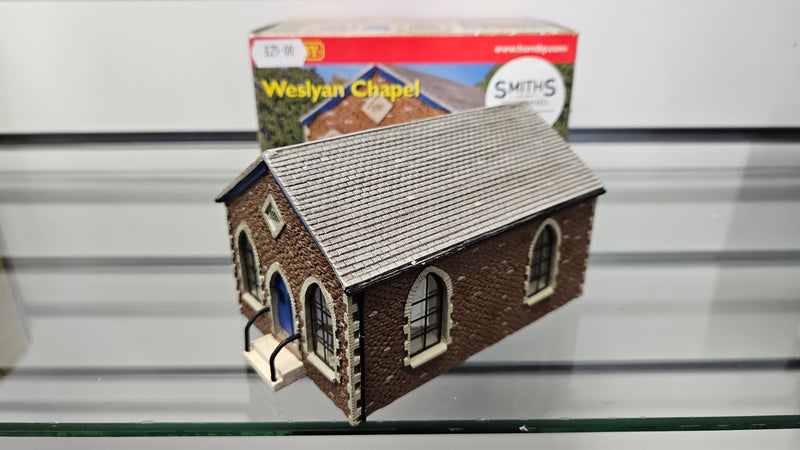 Hornby R8565 Weslyan Chapel, Boxed