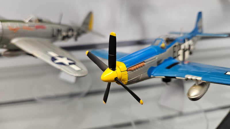 Corgi 1:72 AA99126 Boeing B-17F, P47D Thunderbolt & P51D Mustang, Boxed