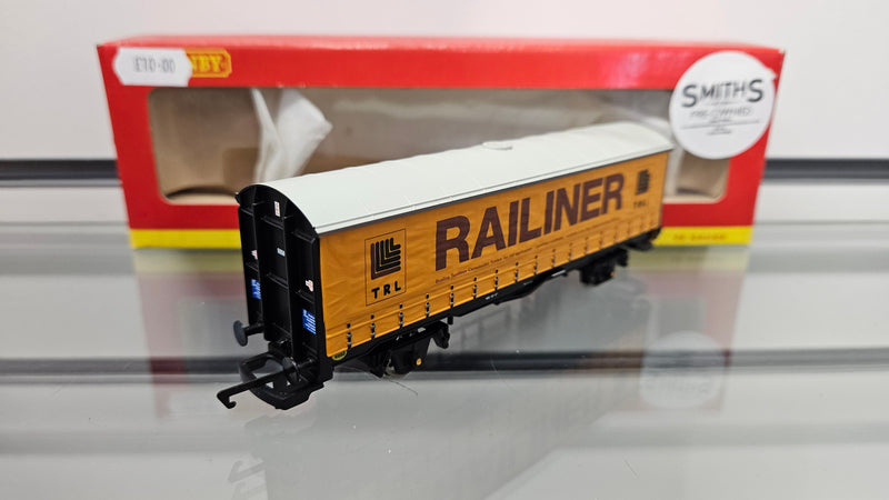 Hornby R6187 Curtain Sided Wagon Railiner, Boxed