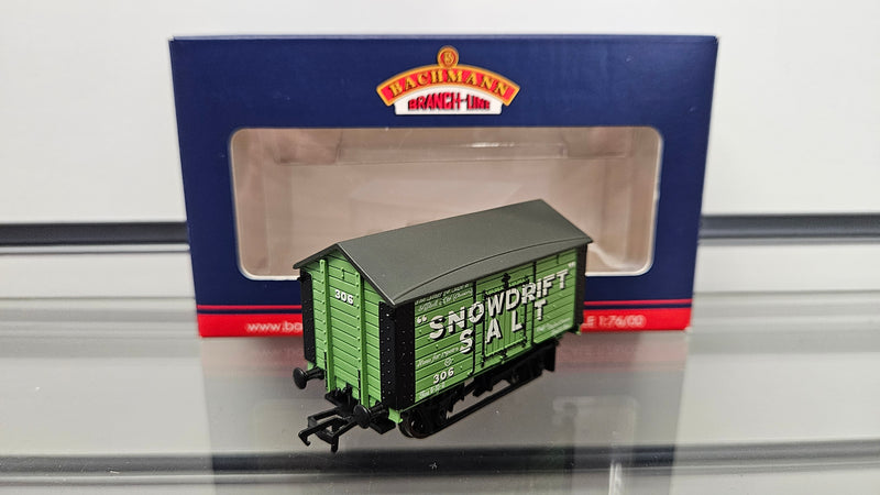 Bachmann 33-182 10T Salt Wagon Snowdrift Salt, Boxed