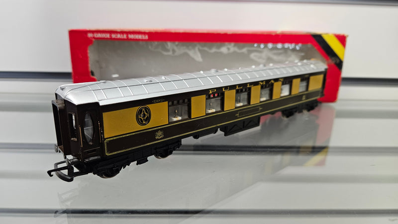 Hornby R229 Pullman Car Unnamed, Boxed