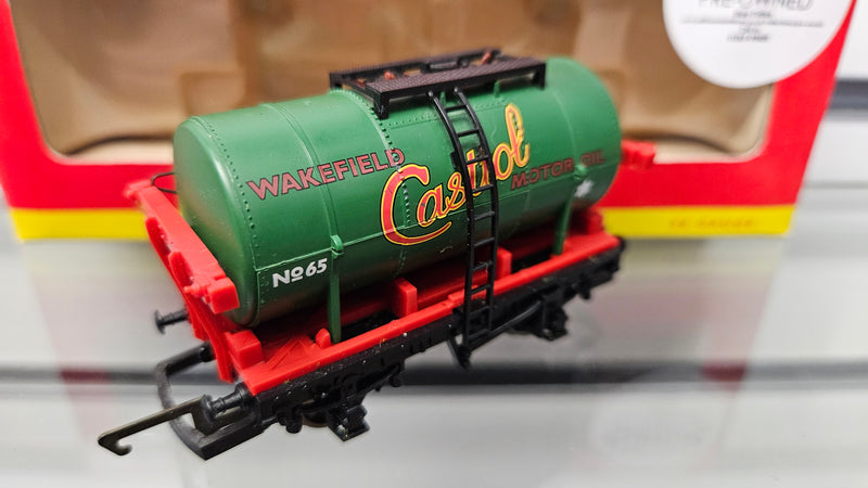 Hornby R127 Tank Wagon Castrol, Boxed