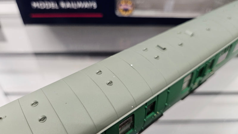 Bachmann 39-078B BR MK1 Brake Corridor BSK SR Green, Boxed
