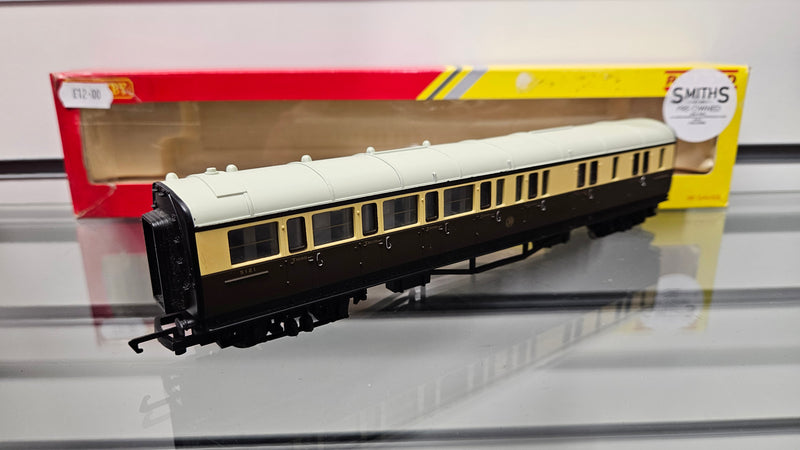 Hornby R4524 GWR Brake Coach 5121, Boxed
