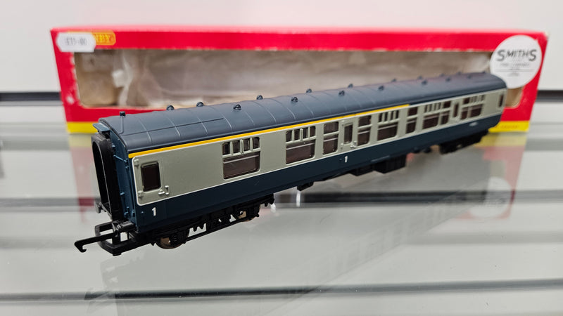 Hornby R4110B BR MK1 Composite Coach Blue & Grey W16220, Boxed