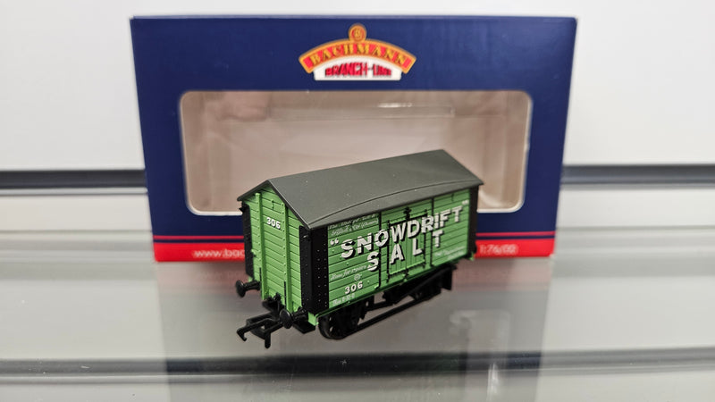 Bachmann 33-182 10T Salt Wagon Snowdrift Salt, Boxed