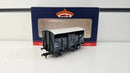 Bachmann 37-711 8T Cattle Wagon GWR Dark Grey, Boxed