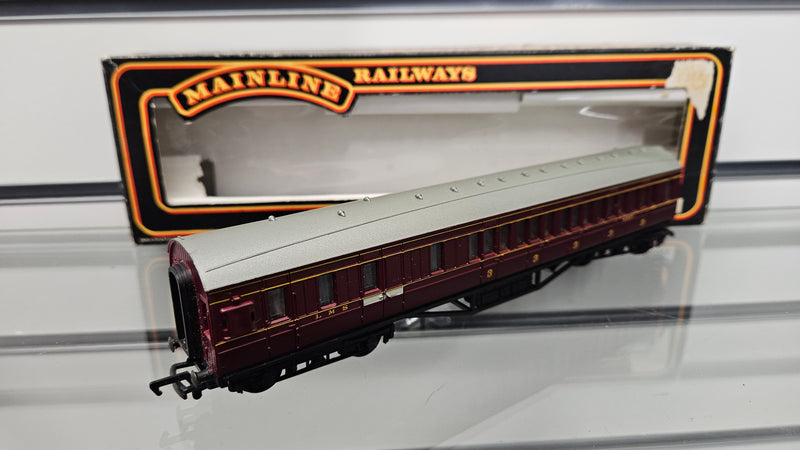 Mainline 37-110 LMS 57 3rd Class Brake Corridor Coach, Boxed
