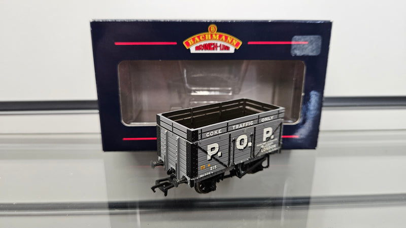 Bachmann 37-180A 7 Plank Wagon With Coke Rail POP London, Boxed