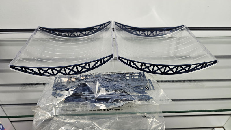 Hornby 2 x R334 Station Over Roofs, Unboxed