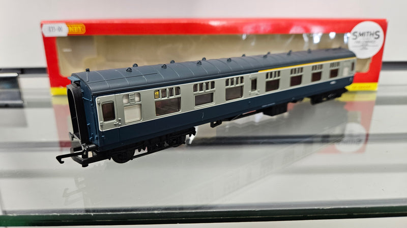 Hornby R4110A BR MK1 Composite Coach Blue & Grey W16201, Boxed