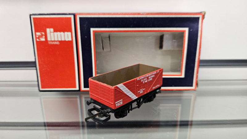 Lima 5620 7 Plank Wagon Pilkington Brothers LTD, Boxed
