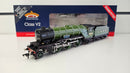 Bachmann 35-201ZSF LNER V2 Class 4843 Kings Own Yorkshire LNER Lined Green, Boxed, DCC Sound, Excellent Runner, No Paperwork