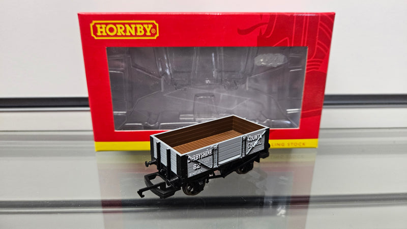 Hornby R6698 4 Plank Wagon Derbyshire County Council No.82, Boxed