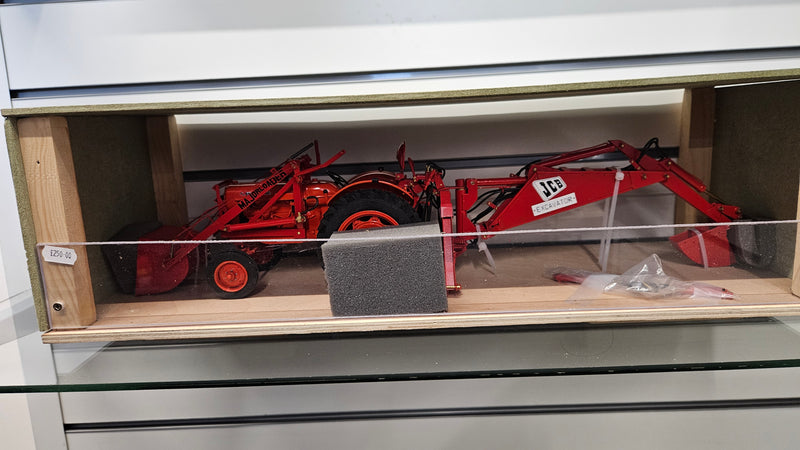 Custom 1:16 Nutfield Majorloader JCB Excavator, Custom Box