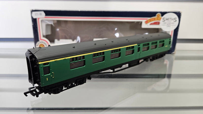 Bachmann 34-550 63 Bullied Corridor Composite Malachite Green BR, Boxed