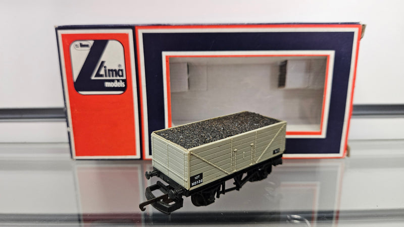 Lima 30 5601W 7 Plank BR Grey Wagon, Boxed
