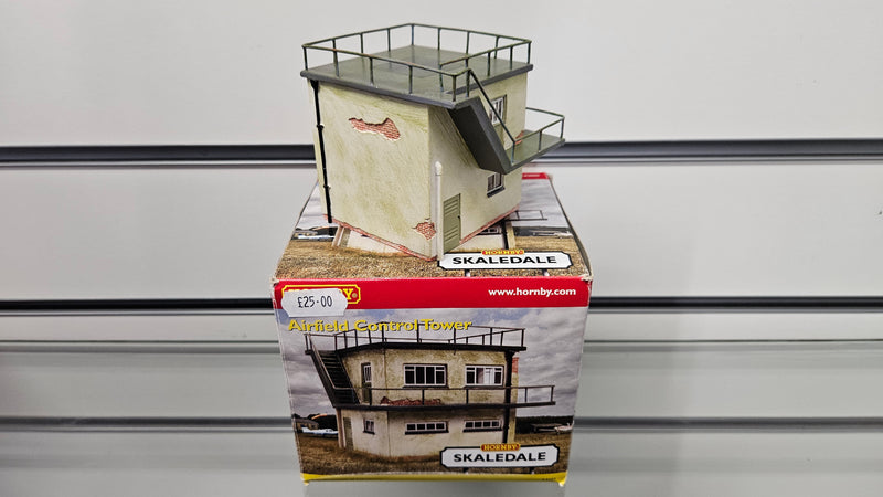Hornby R8989 Airfield Control Tower, Boxed
