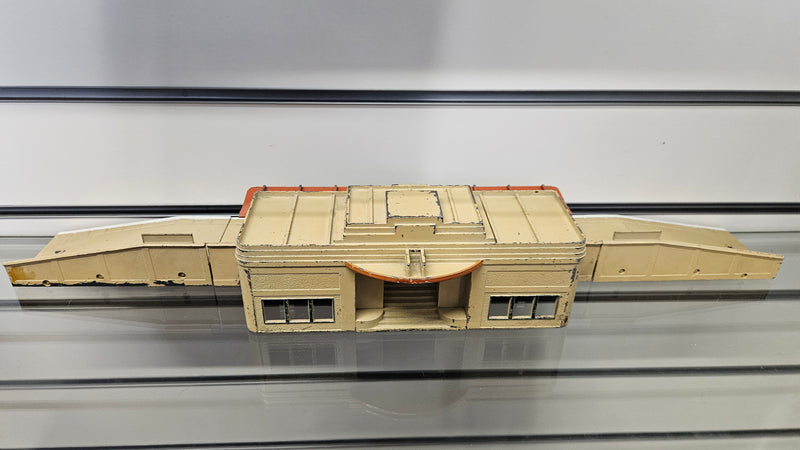 Hornby Dublo D1 Through Station, Unboxed