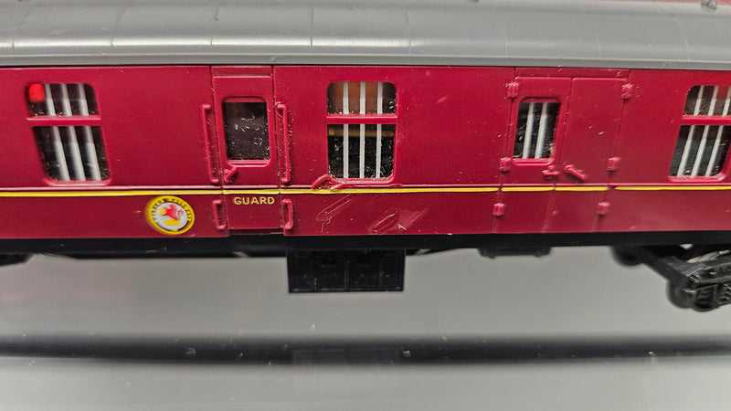 Tri-ang R425 Full Brake Parcels Coach Maroon, Boxed, Slight Damage To One Side