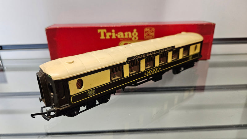 Tri-ang R228 Pullman Mary 1st Class Coach, Boxed