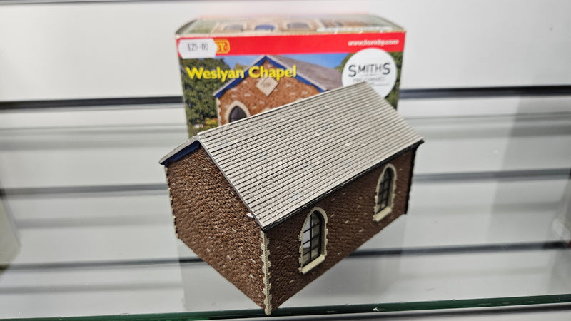 Hornby R8565 Weslyan Chapel, Boxed