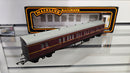 Mainline 937321 60 Suburban B Set Coach BR Lined Maroon, Boxed