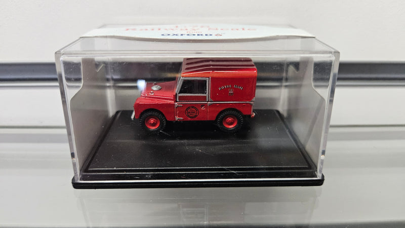Oxford Diecast OO 76LAN188004 Royal Mail Land Rover 88, Boxed
