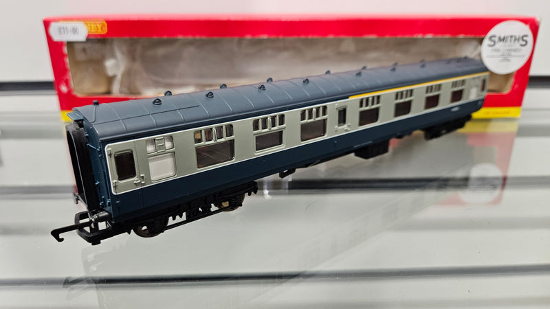 Hornby R4110B BR MK1 Composite Coach Blue & Grey W16220, Boxed