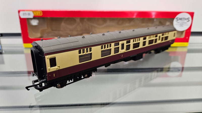 Hornby R4206B BR MK1 Composite Coach Crimson & Cream E15282, Boxed