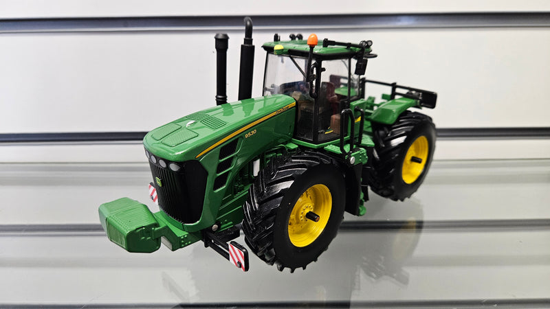 Britains 1:32 John Deere 9530, Unboxed